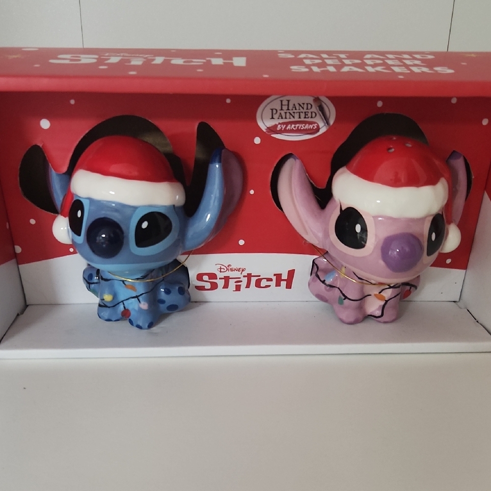 Stitch And Angel Christmas Lights Salt And Pepper Shakers